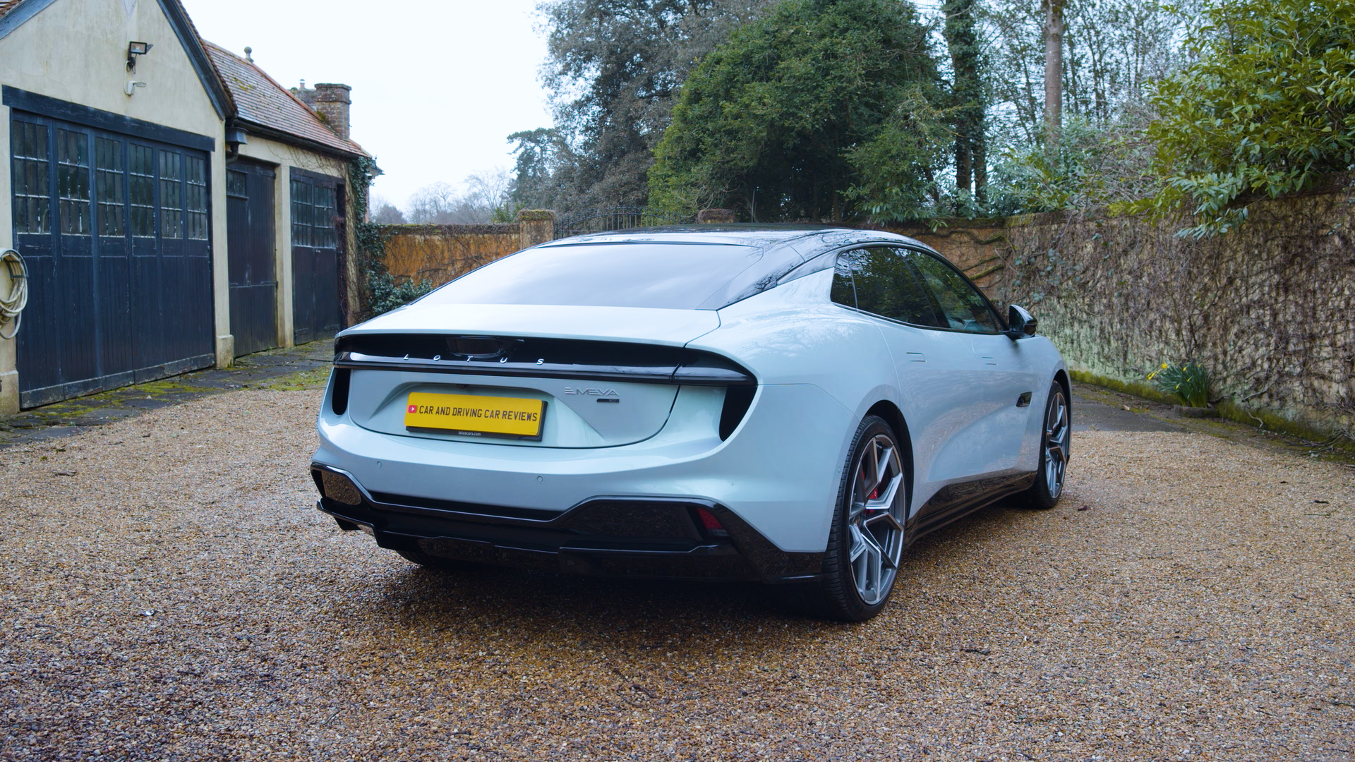 LOTUS EMEYA SALOON 450kW 102kWh 4dr Auto